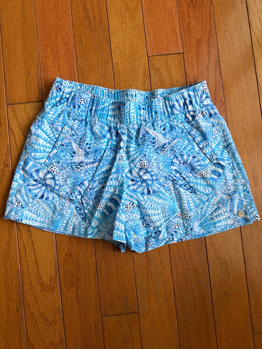 Lilly Pulitzer Blue Linen Shorts Women’s Size XS Seashell Elastic Waist Pockets